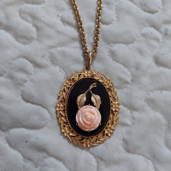 Victorian style double sided rose pendant with mirror - Picture 1 of 7
